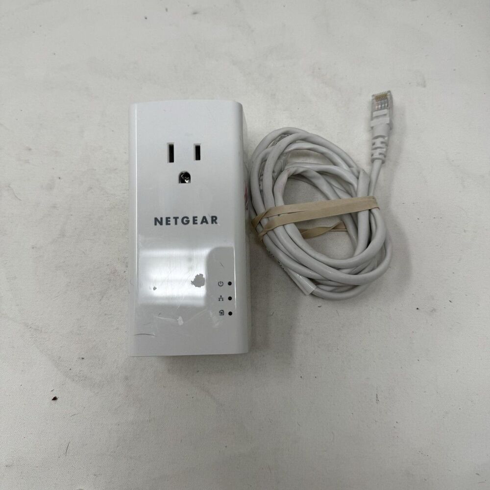 NETGEAR PLP1200S Powerline 1200 Ethernet Adapter Gigabit Extra Outlet White